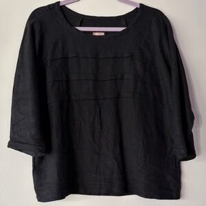 Filly black linen top